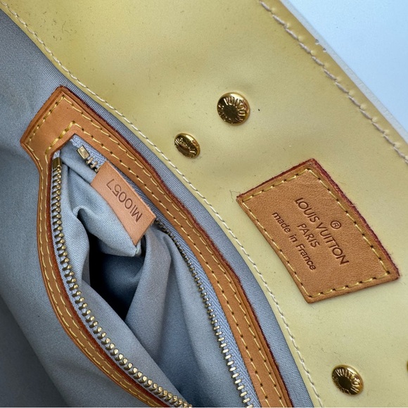 Louis Vuitton Monogram Vernis Reade PM Tote - Picture 8 of 13